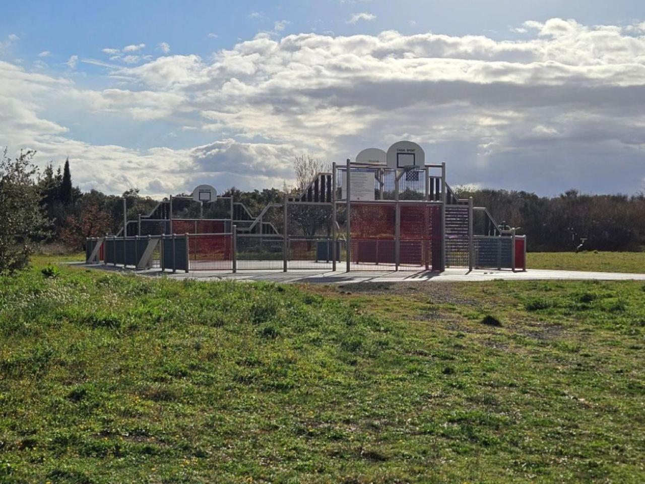 Gite La Joliette Et Le Chesnaie Grillon Exterior photo